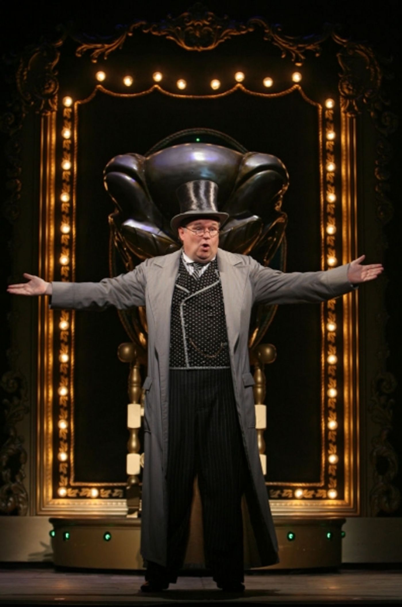 Photo Flash: First Look at Patti Murin, Cliffton Hall and More in WICKED First North American Tour  Image