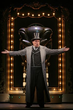 Tom McGowan
@ BroadwayWorld Tom McGowan
Photo