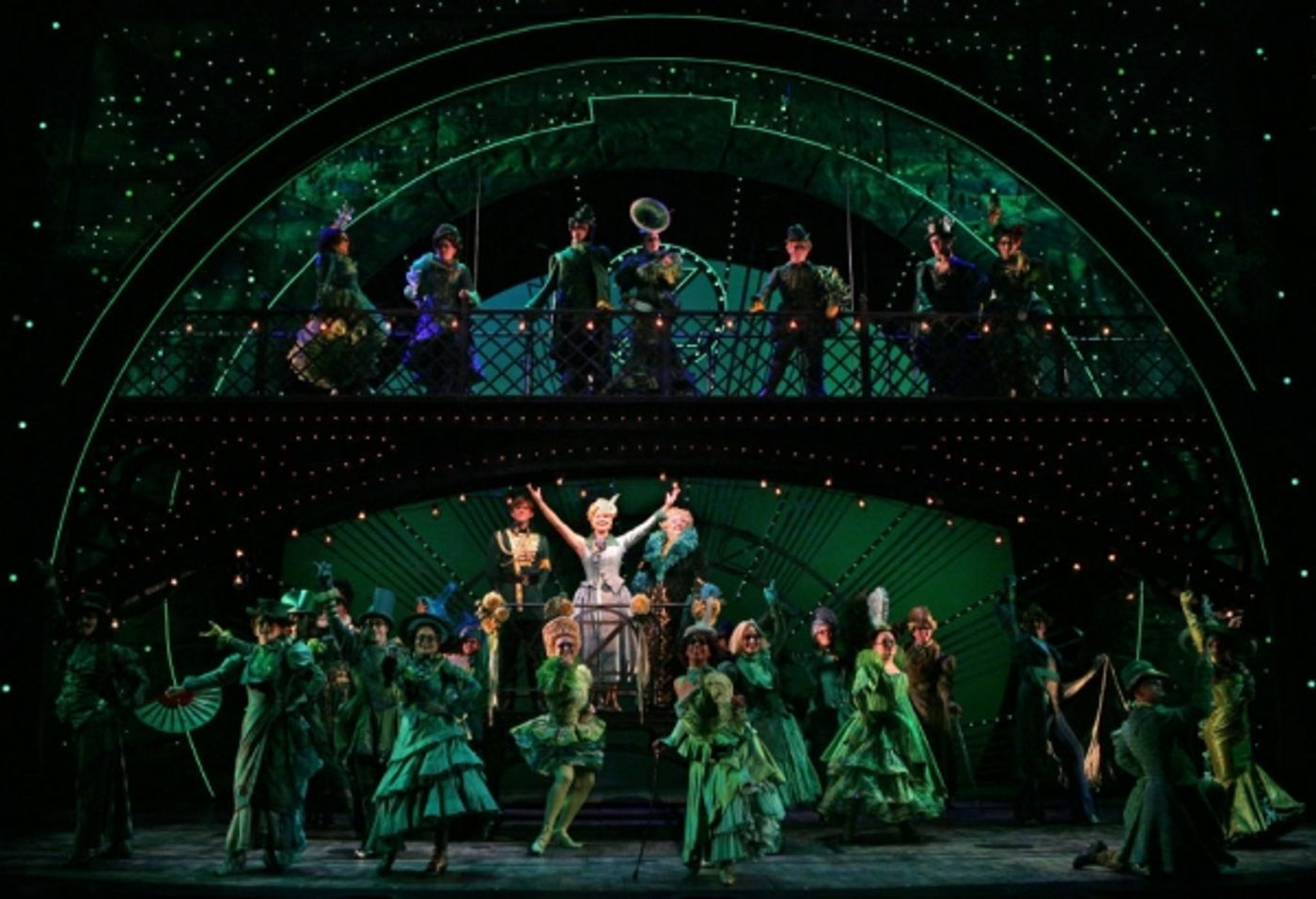 Photo Flash: First Look at Christine Dwyer, Billy Harrigan Tighe and More in WICKED Second North American Tour  Image