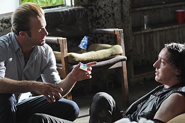 Scott Caan, Chris Coy 
 Photo