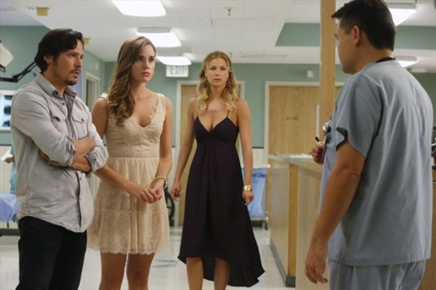 Photo Flash: Sneak Preview of REVENGE's 'Intuition' Episode, Airing 10/21 Photo Flash: Sneak Preview of REVENGE's 'Intuition' Episode, Airing 10/21 Image