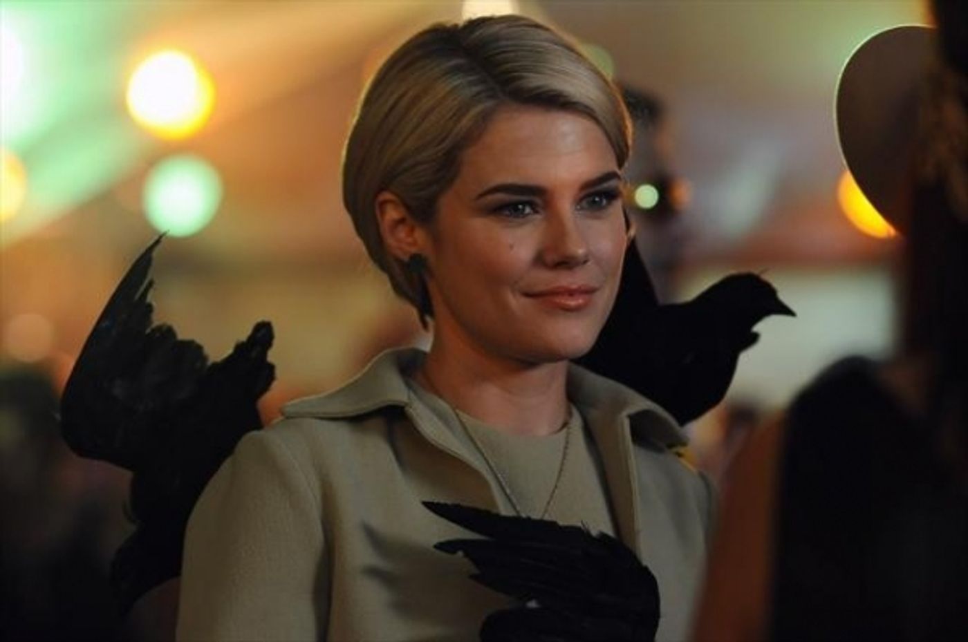 Photo Flash: Sneak Preview - 666 PARK AVENUE's 'A Crowd of Demons' Episode, 10/28  Image