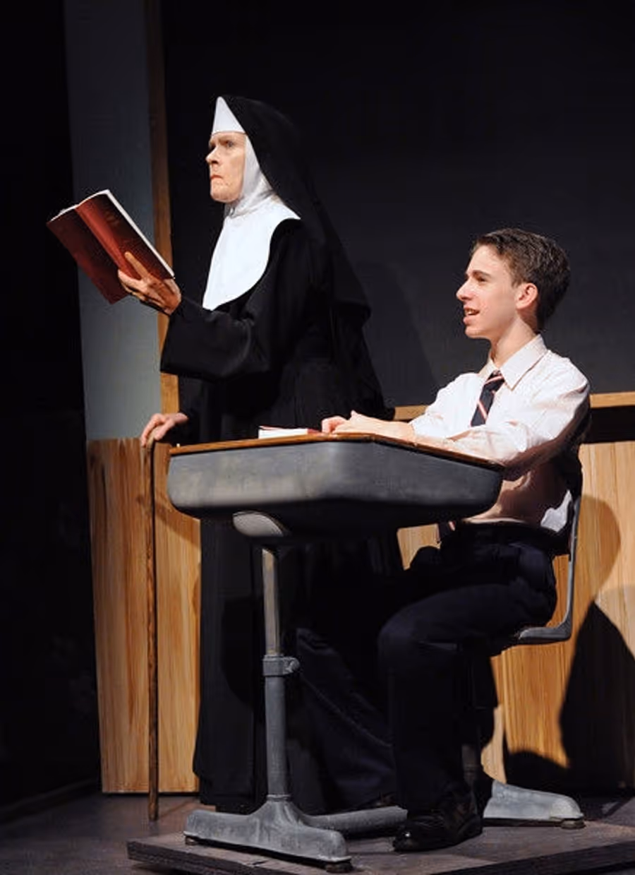 Photo Flash: First Look at Carol Shultz, Noah Chiet and More in Olney's OVER THE TAVERN Image