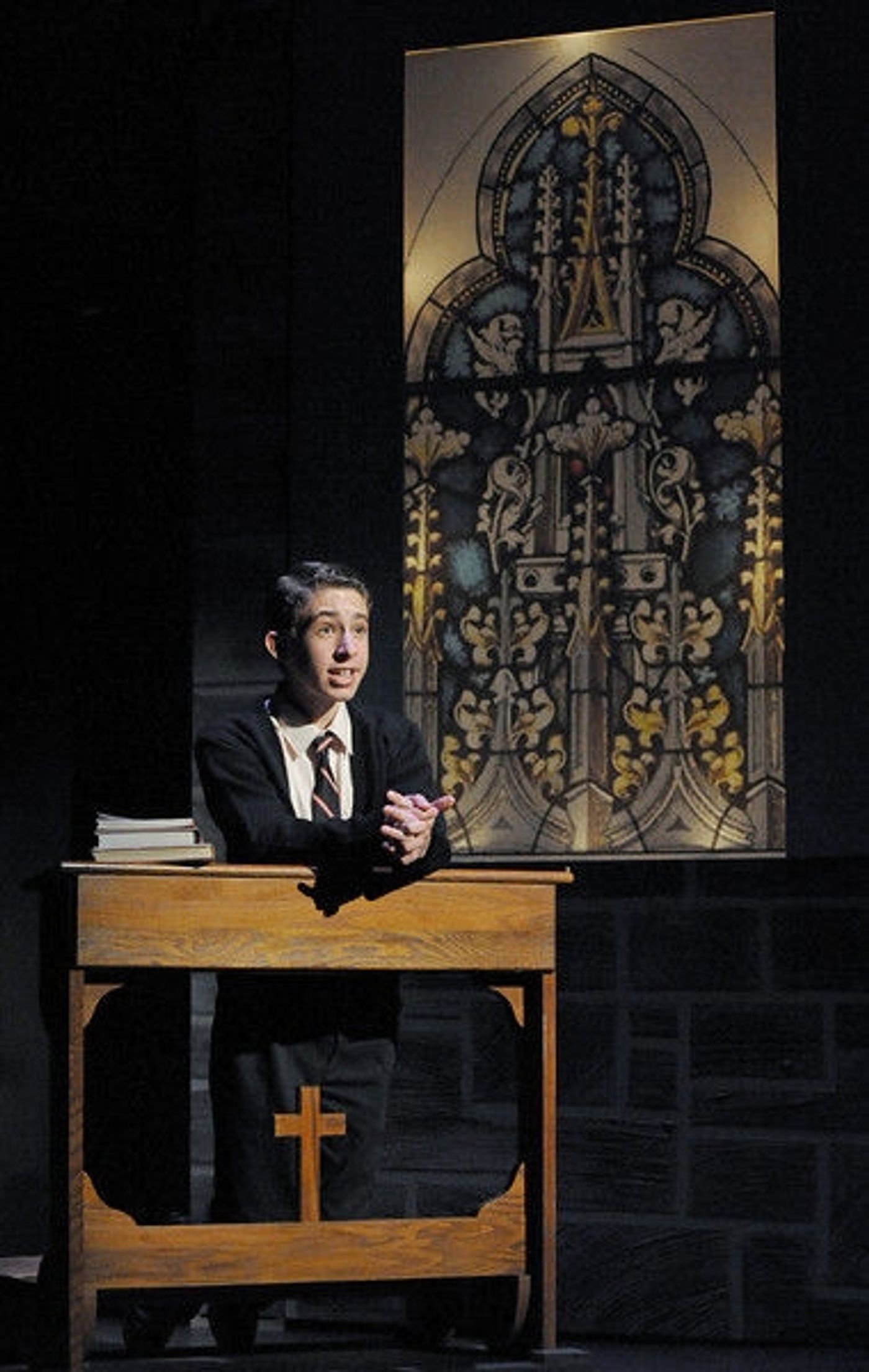 Photo Flash: First Look at Carol Shultz, Noah Chiet and More in Olney's OVER THE TAVERN  Image