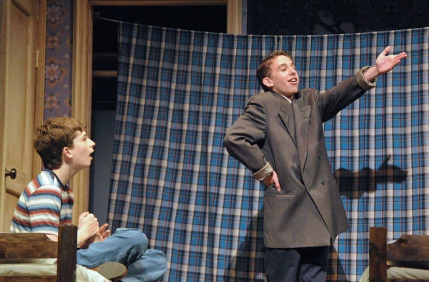 Photo Flash: First Look at Carol Shultz, Noah Chiet and More in Olney's OVER THE TAVERN  Image