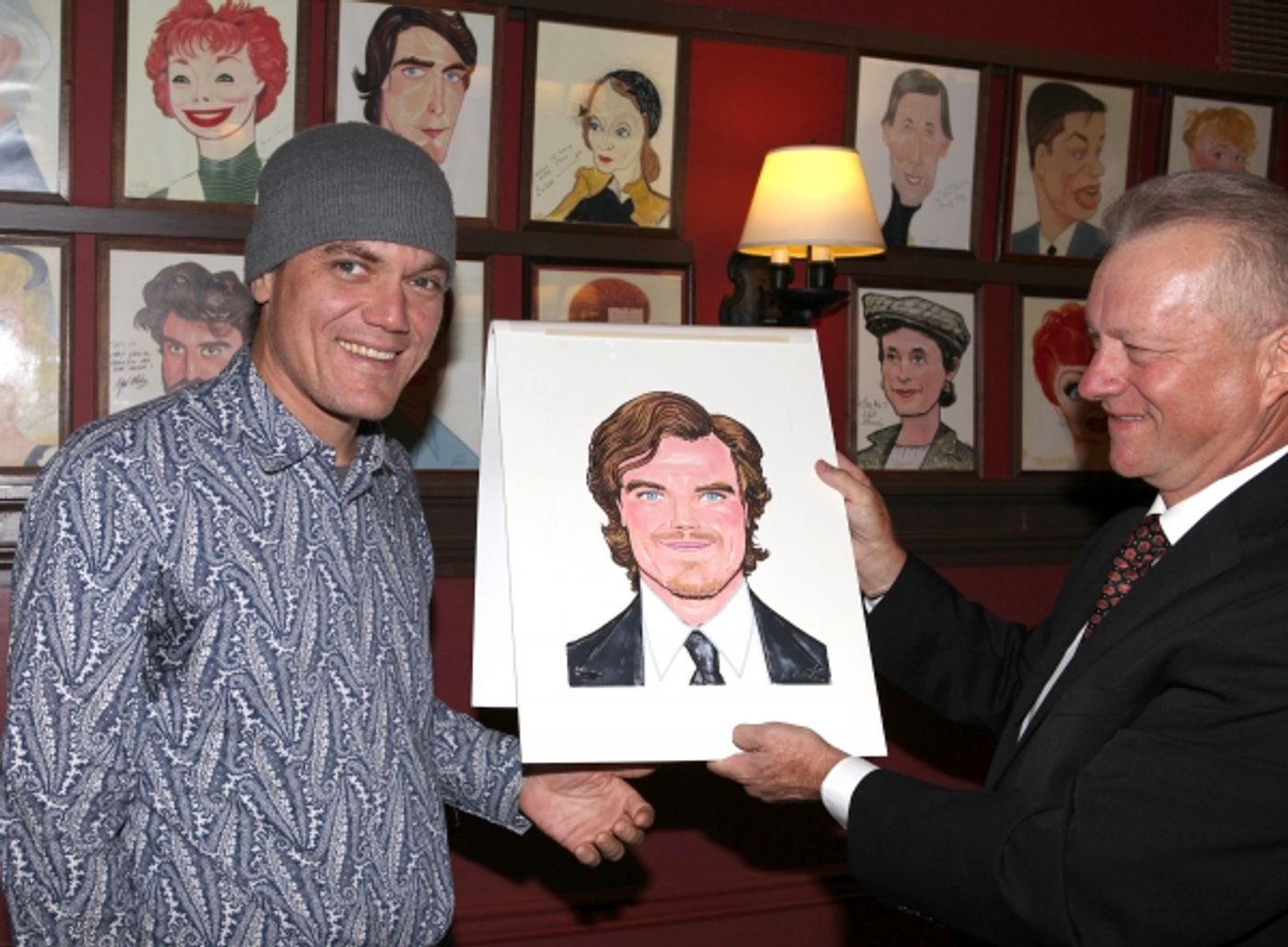 Photo Coverage: GRACE's Michael Shannon, Ed Asner and Paul Rudd Get Sardi's Caricatures! Photo Coverage: GRACE's Michael Shannon, Ed Asner and Paul Rudd Get Sardi's Caricatures! Image