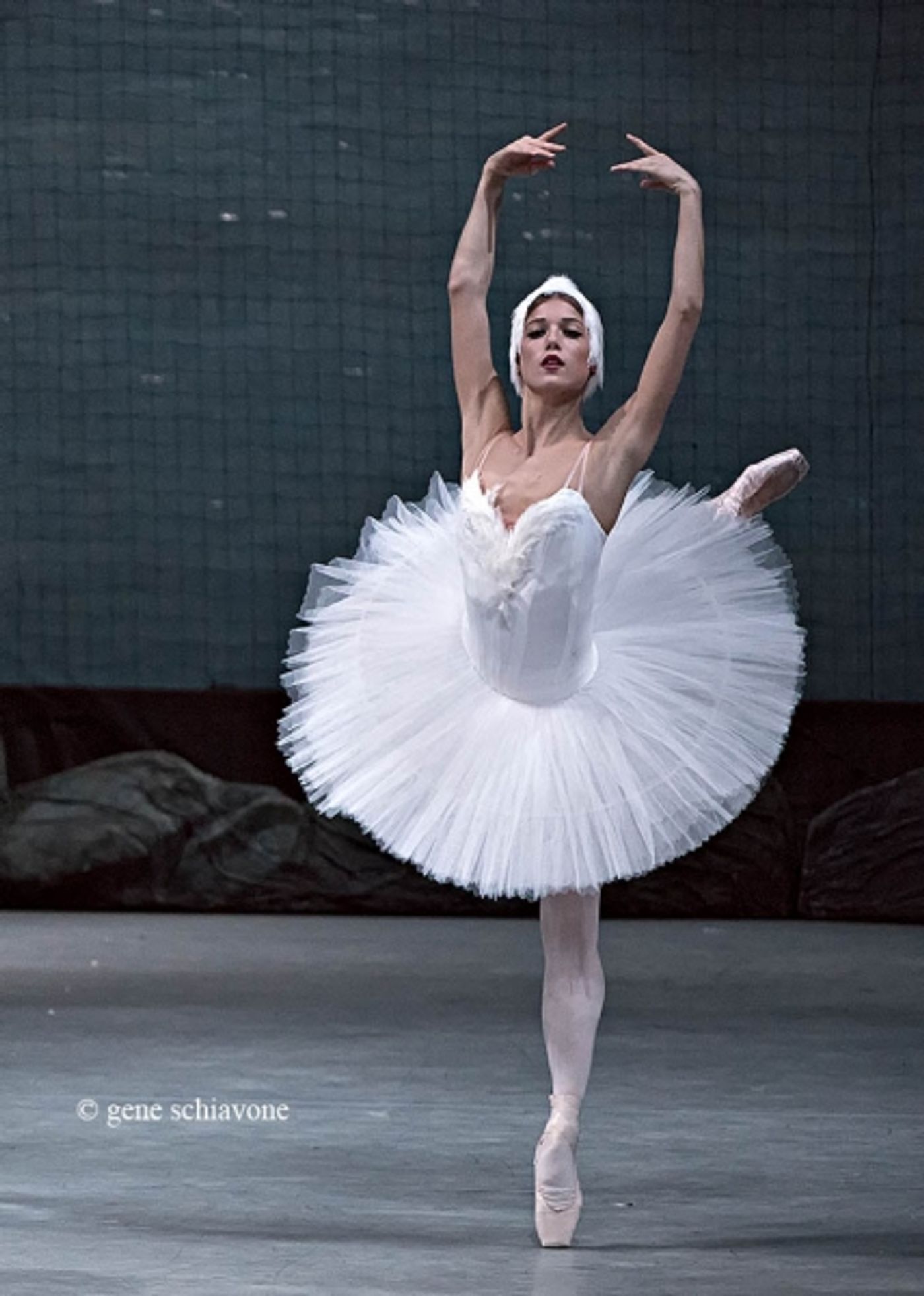 Photo Flash: Keenan Kampa Makes US Debut with Mariinsky Ballet at Segerstrom Center for the Arts  Image