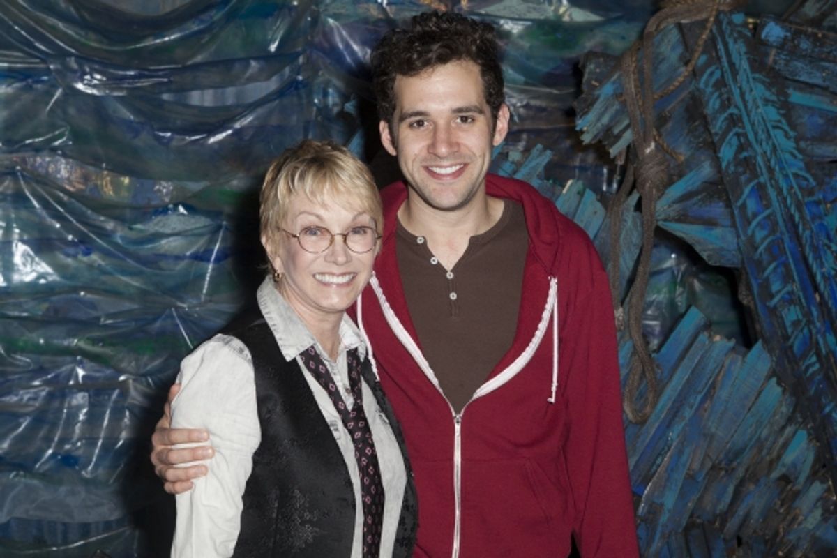 Sandy Duncan

Date Of Birth:
February 20, 1946 (66)
Birth Place:
Henderson, TX, USA
Gender:
Female at 