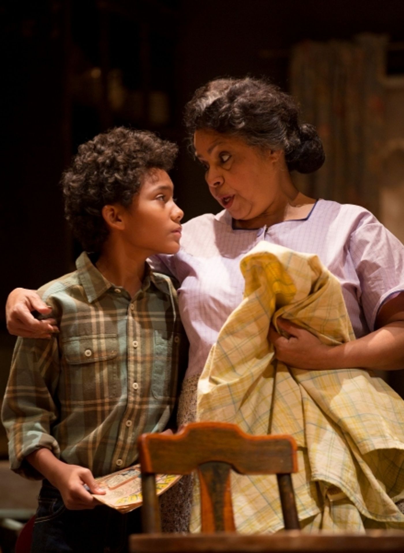 Photo Flash: First Look at Westport Country Playhouse's A RAISIN IN THE SUN, Directed by Phylicia Rashad Photo Flash: First Look at Westport Country Playhouse's A RAISIN IN THE SUN, Directed by Phylicia Rashad Image