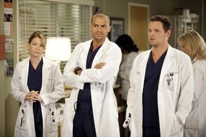 ELLEN POMPEO, JESSE WILLIAMS, JUSTIN CHAMBERS @ BroadwayWorld ELLEN POMPEO, JESSE WILLIAMS, JUSTIN CHAMBERS Photo