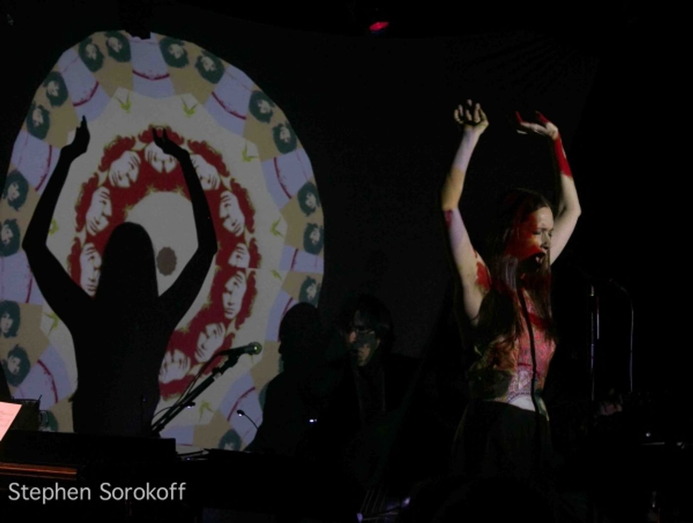 Photo Coverage: Lauren Fox Brings CANYON FOLKIES to Metropolitan Room  Image