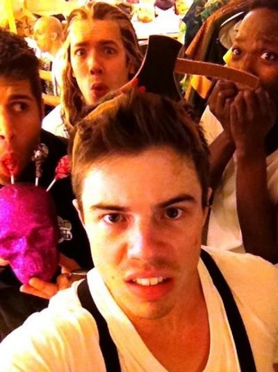  Photo
