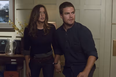 Katie Cassidy, Stephen Amell
 Photo