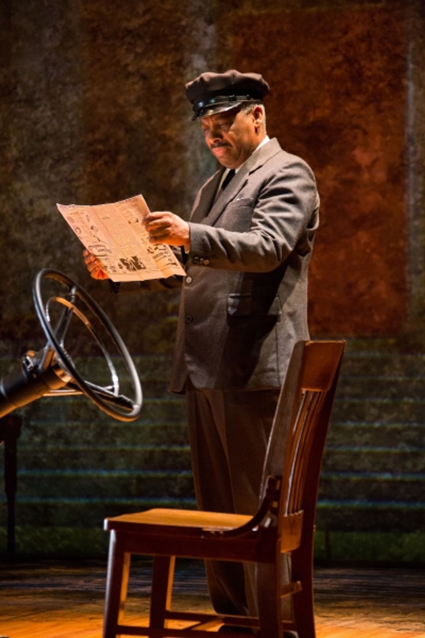 Photo Flash: First Look at Gwen Taylor and Don Warrington in DRIVING MISS DAISY UK Tour  Image