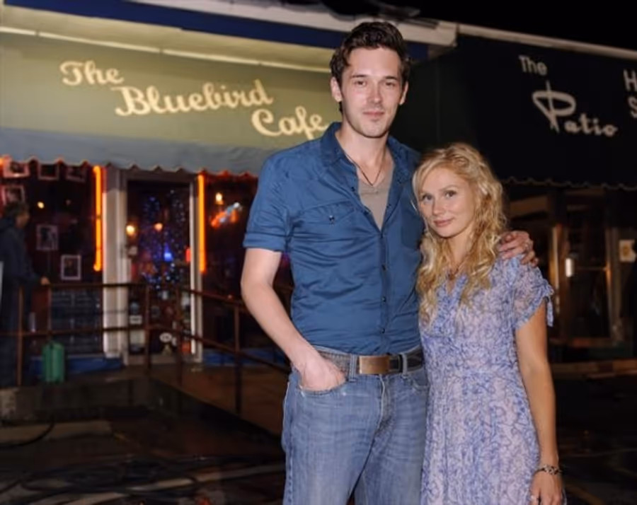 Photo Flash: Behind-the-Scenes Peek at NASHVILLE's Pilot! Image