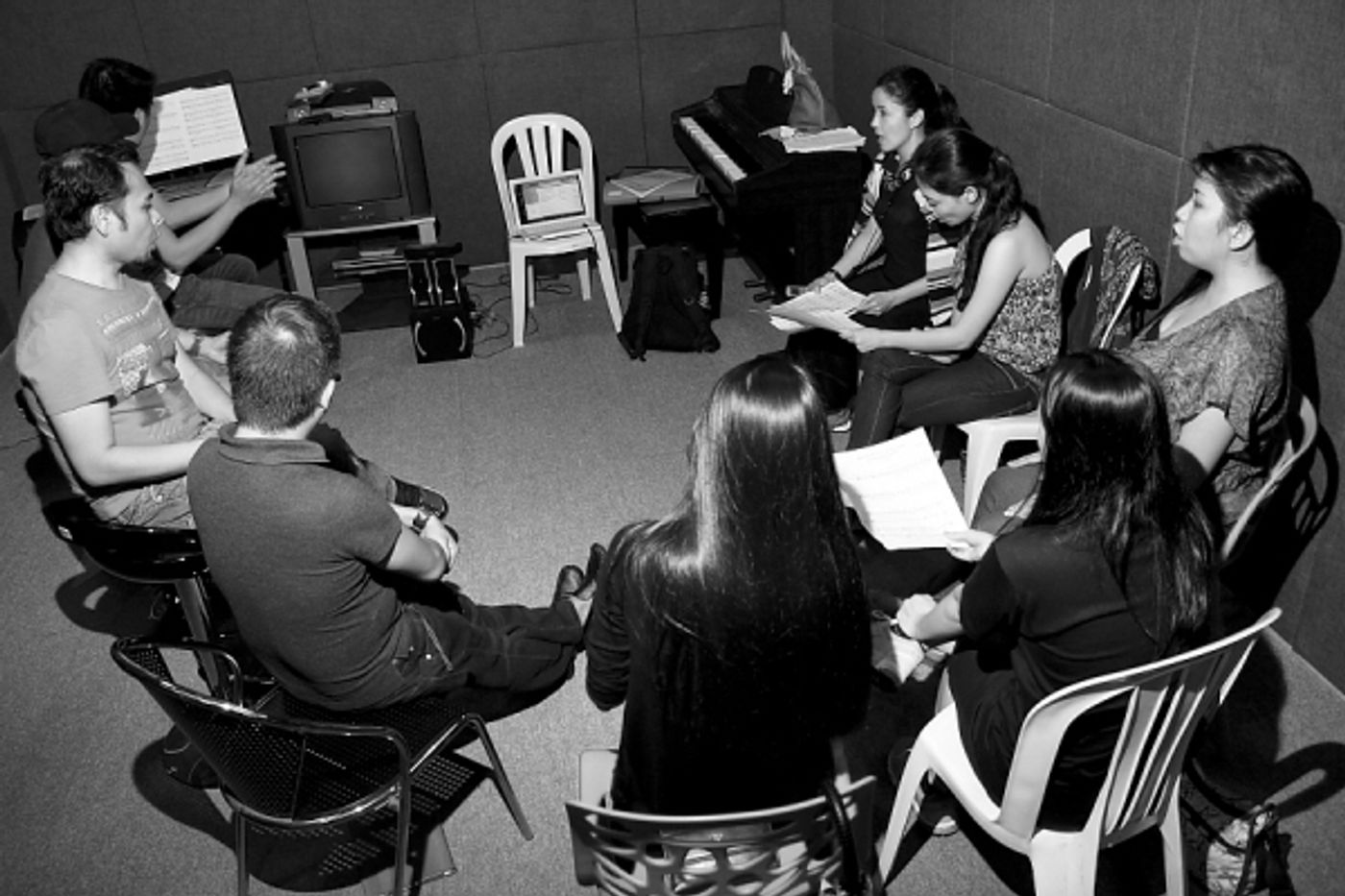 Photo Exclusive: ANG BAGONG HARANA Opens Tonight, 10/19  Image