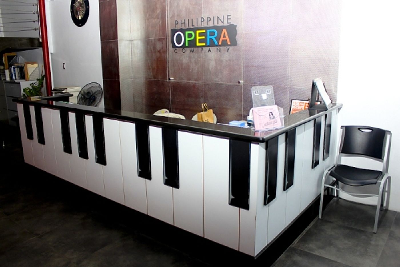 Photo Exclusive: ANG BAGONG HARANA Opens Tonight, 10/19  Image