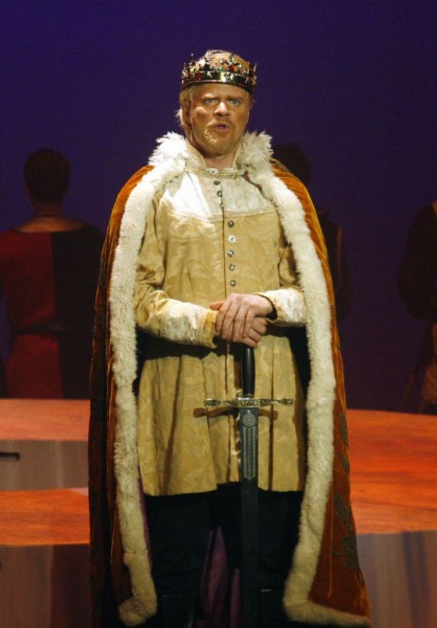 Photo Flash: Sneak Peek at TUTS' CAMELOT Image