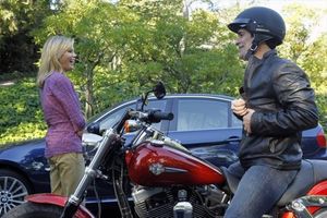 JULIE BOWEN, TY BURRELL @ BroadwayWorld JULIE BOWEN, TY BURRELL Photo