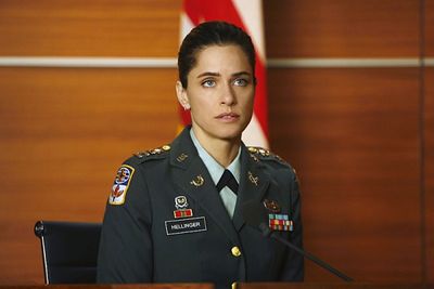 Amanda Peet Photo