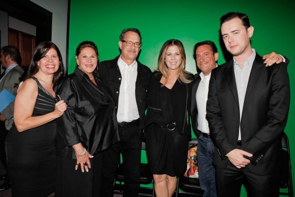 Dayle Reyfel, Lainie Kazan, Tom Hanks, Rita Wilson, Eugene Pack and Colin Hanks  Photo