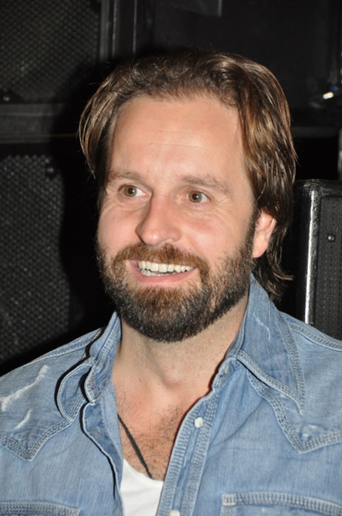 Photo Coverage: Alfie Boe Plays NYC's Town Hall!  Image