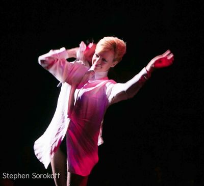 Emily Bergl Photo