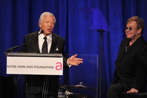 Honoree Robert Kraft and Sir Elton John  Photo