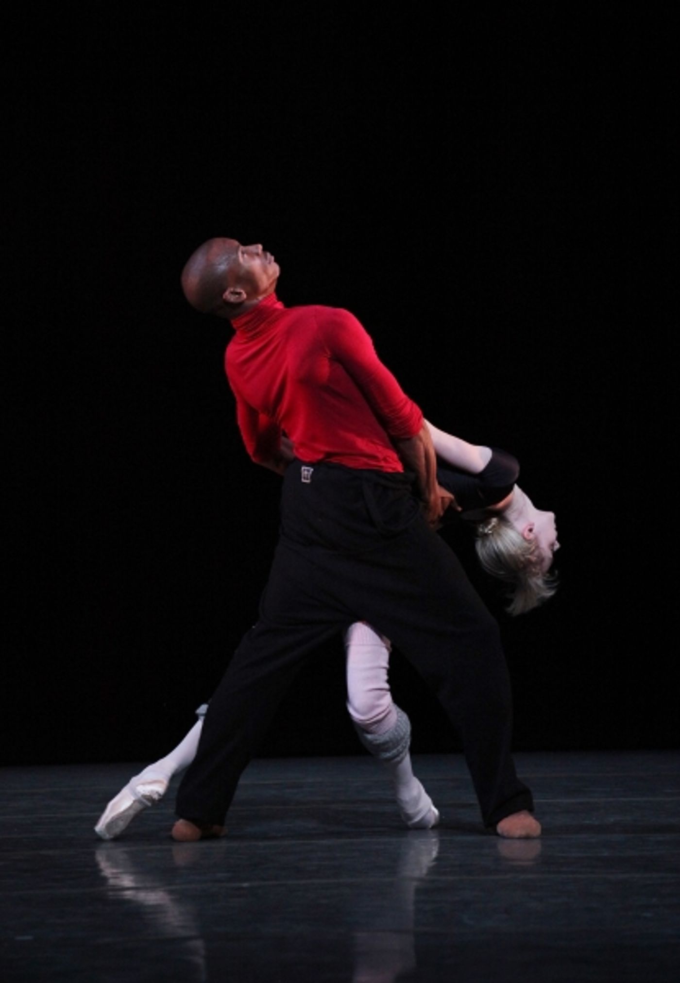 Photo Coverage: Royal Ballet's Sarah Lamb & Erik Underwood Perform LIMEN PAS DE DEUX Photo Coverage: Royal Ballet's Sarah Lamb & Erik Underwood Perform LIMEN PAS DE DEUX Image