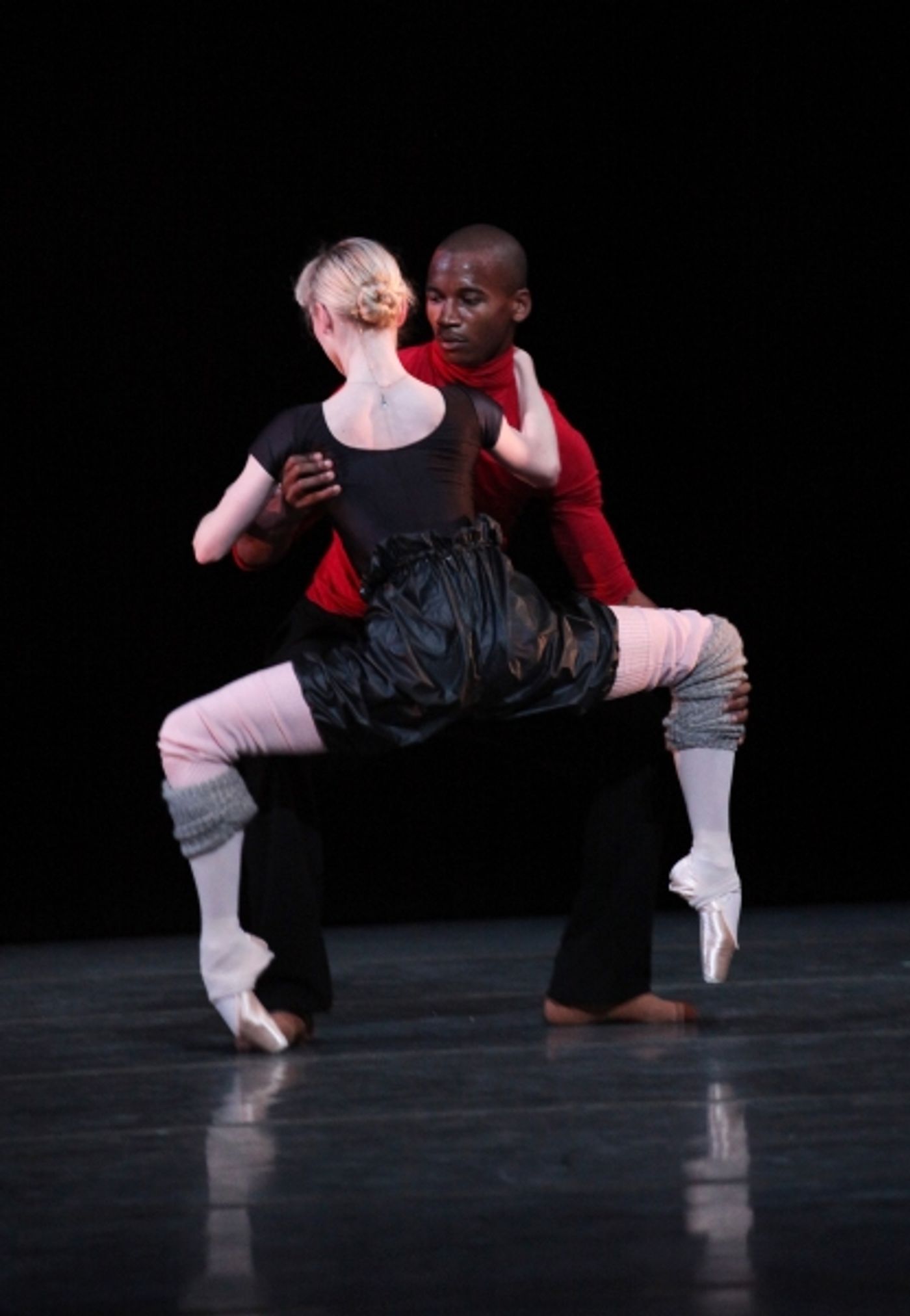 Photo Coverage: Royal Ballet's Sarah Lamb & Erik Underwood Perform LIMEN PAS DE DEUX Photo Coverage: Royal Ballet's Sarah Lamb & Erik Underwood Perform LIMEN PAS DE DEUX Image
