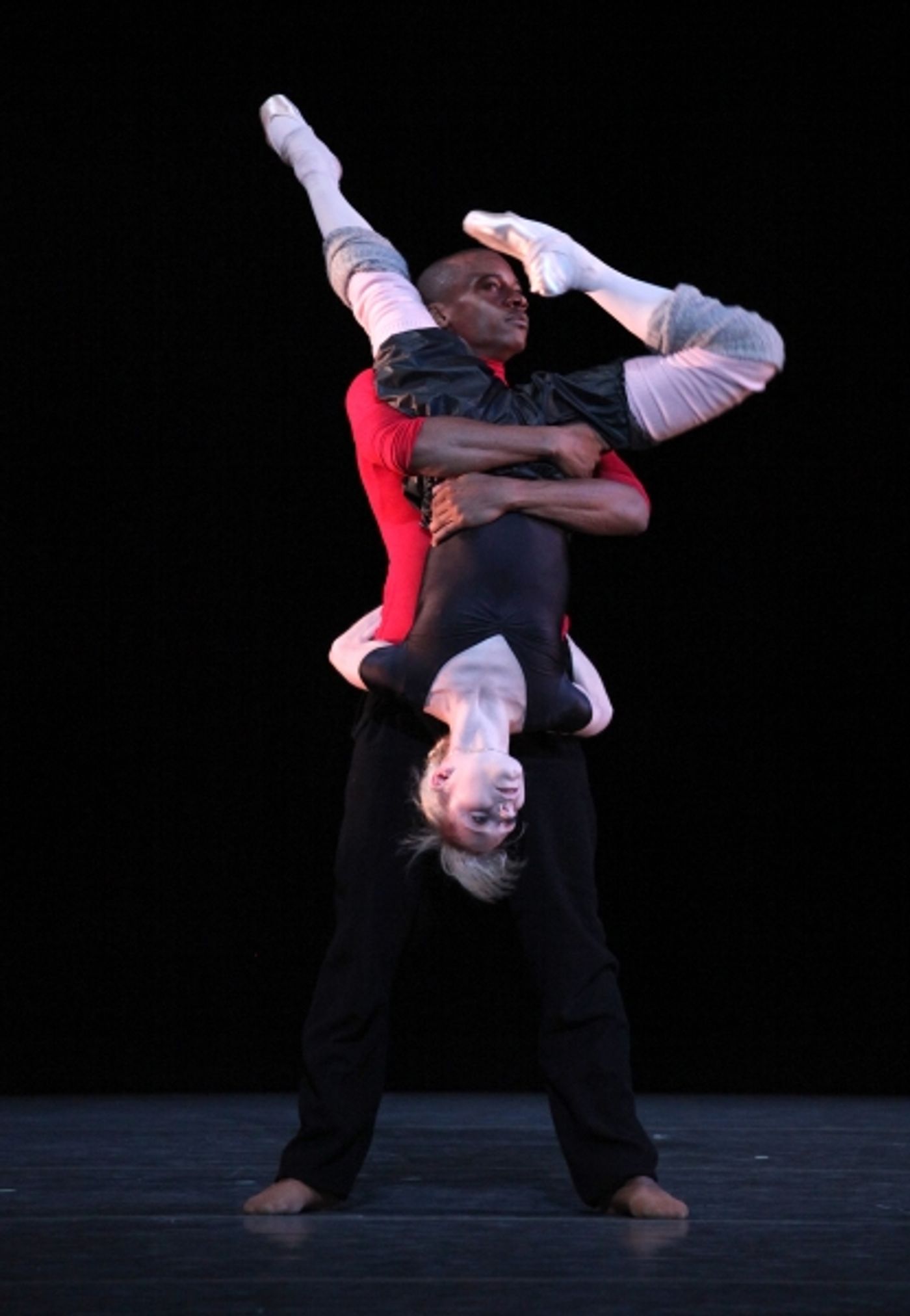 Photo Coverage: Royal Ballet's Sarah Lamb & Erik Underwood Perform LIMEN PAS DE DEUX Photo Coverage: Royal Ballet's Sarah Lamb & Erik Underwood Perform LIMEN PAS DE DEUX Image