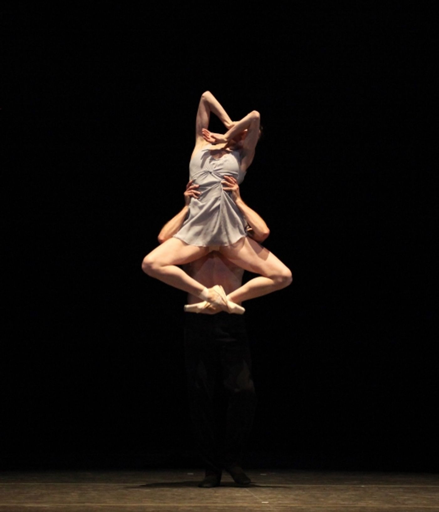 Photo Coverage: Bolshoi Ballet's Svetlana Zakharova & Andrei Merkuriev Perform 'Distant Cries' Photo Coverage: Bolshoi Ballet's Svetlana Zakharova & Andrei Merkuriev Perform 'Distant Cries' Image