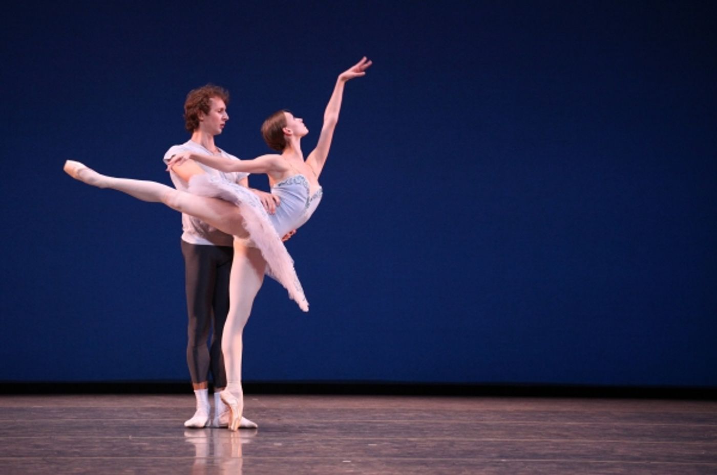 Photo Coverage: Bolshoi Ballet's Olga Smirnova & Semyon Chudin Perform 'Grand Pas Classique'  Image