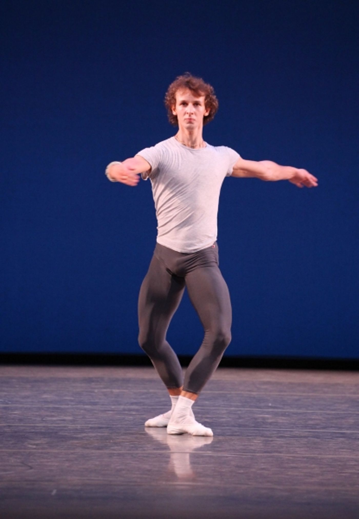 Photo Coverage: Bolshoi Ballet's Olga Smirnova & Semyon Chudin Perform 'Grand Pas Classique'  Image