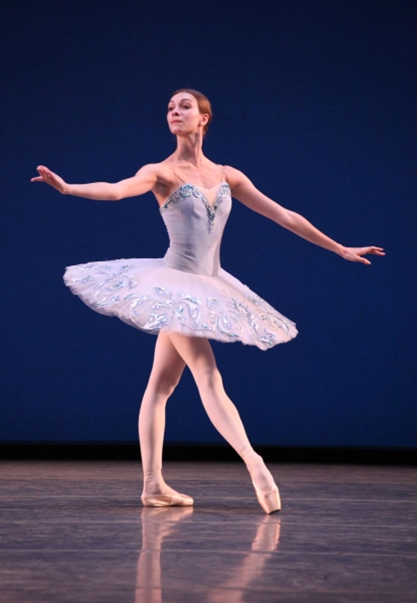 Photo Coverage: Bolshoi Ballet's Olga Smirnova & Semyon Chudin Perform 'Grand Pas Classique'  Image