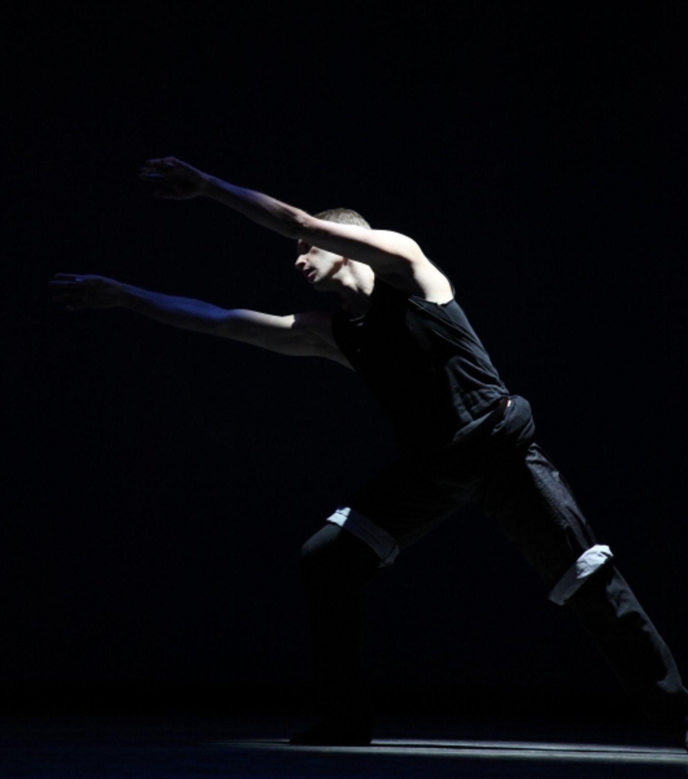 Photo Coverage: Bolshoi Ballet's Svetlana Zakharova & Andrei Merkuriev Perform 'Tristan & Isolde' Photo Coverage: Bolshoi Ballet's Svetlana Zakharova & Andrei Merkuriev Perform 'Tristan & Isolde' Image