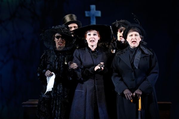 Photo Flash: First Look at Jefferson Mays, Ken Barnett and More in Old Globe's A GENTLEMAN'S GUIDE TO LOVE AND MURDER Photo Flash: First Look at Jefferson Mays, Ken Barnett and More in Old Globe's A GENTLEMAN'S GUIDE TO LOVE AND MURDER Image