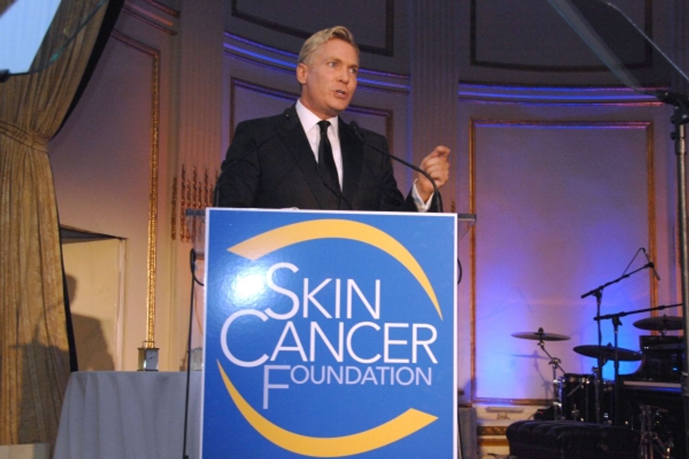 Photo Flash: Nina Arianda, Bobby Cannavale and More Attend 2012 Skin Cancer Foundation Gala  Image