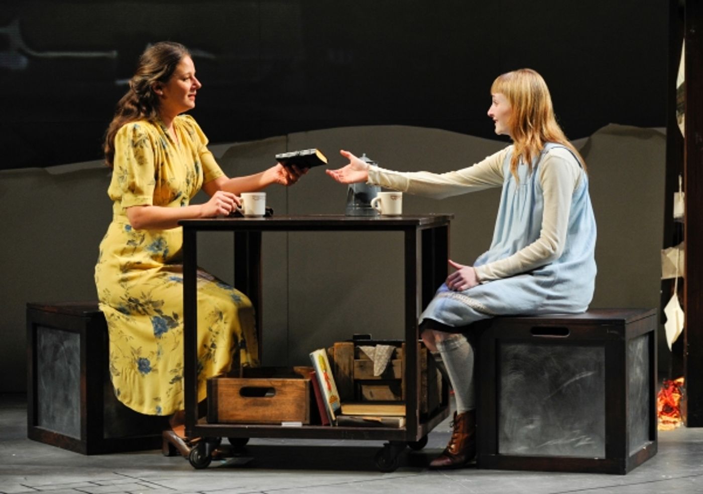 Photo Flash: First Look at Steppenwolf Theatre's THE BOOK THIEF  Image