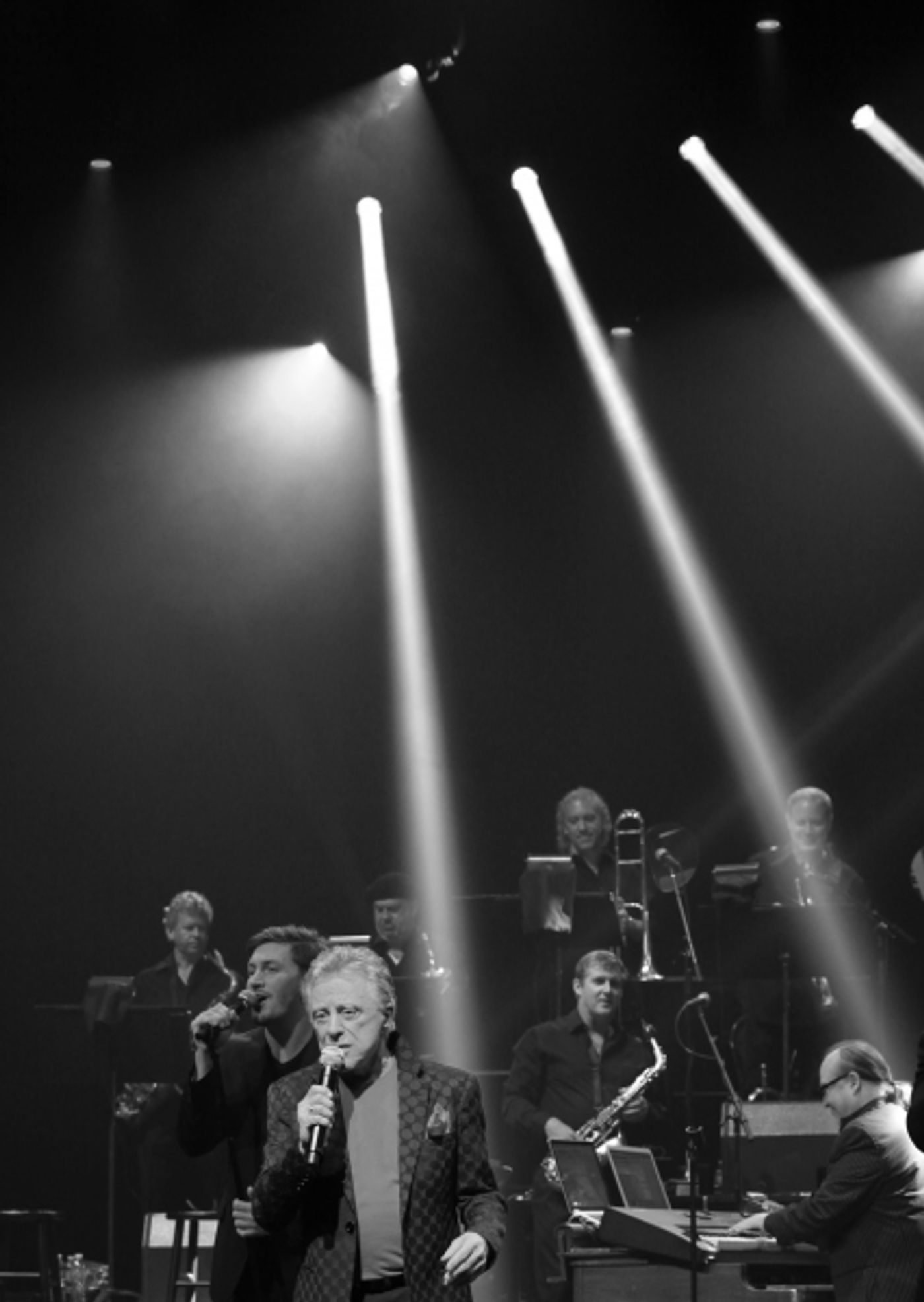 Photo Coverage: FRANKIE VALLI AND THE FOUR SEASONS Opens on Broadway - Curtain Call!  Image