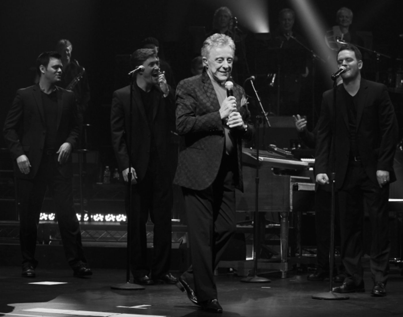 Photo Coverage: FRANKIE VALLI AND THE FOUR SEASONS Opens on Broadway - Curtain Call!  Image