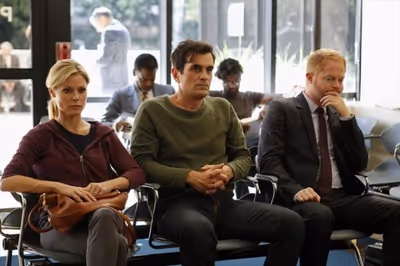 JULIE BOWEN, TY BURRELL, JESSE TYLER FERGUSON    Photo