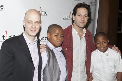 Taro Alexander, Paul Rudd and the "Our Time" kids Photo