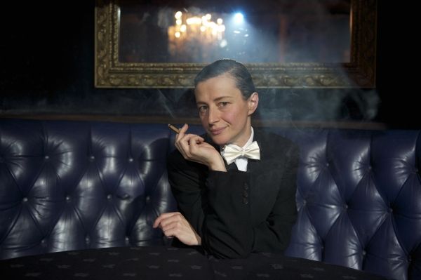 Anna Francolini as Count Victor Grazinski/Victoria Grant in Victor/Victoria, opening  Photo