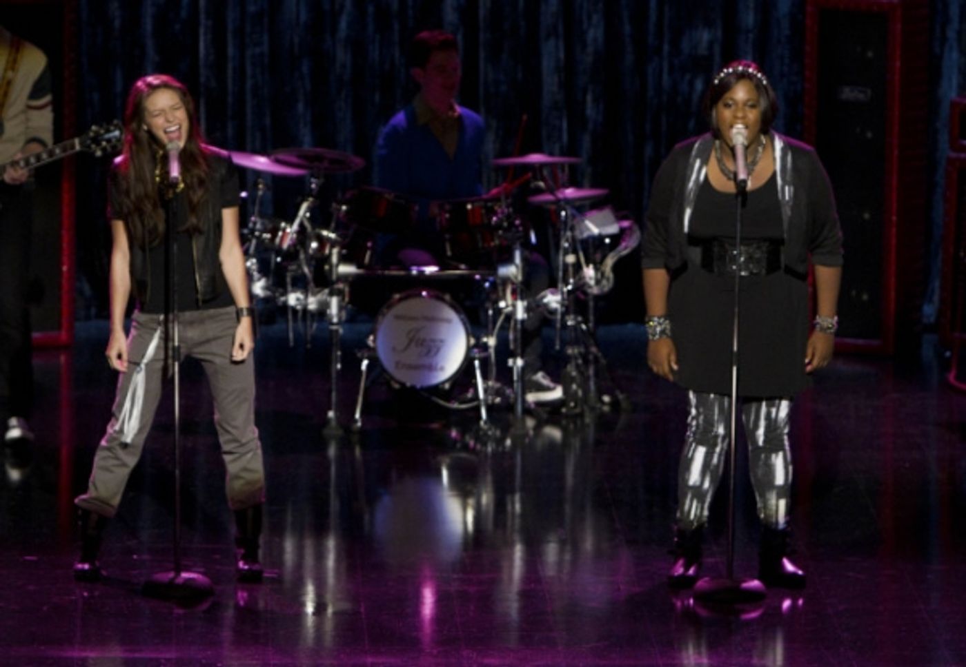 Photos and Audio: Tonight on GLEE- GREASE, P!nk and More!  Image