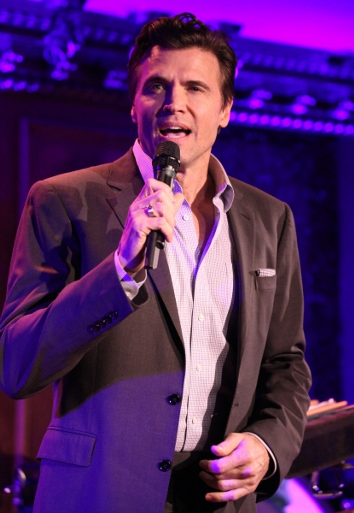 Photo Coverage: Brent Barrett Previews 54 Below Show  Image