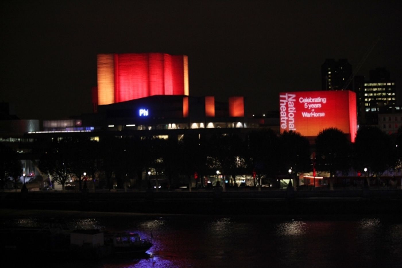 Photo Flash: London's WAR HORSE Celebrates 5th Anniversary!  Image