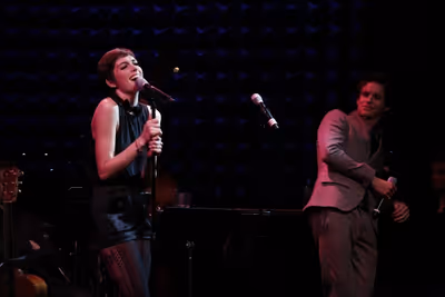 Anne Hathaway and Eddie Redmayne Photo