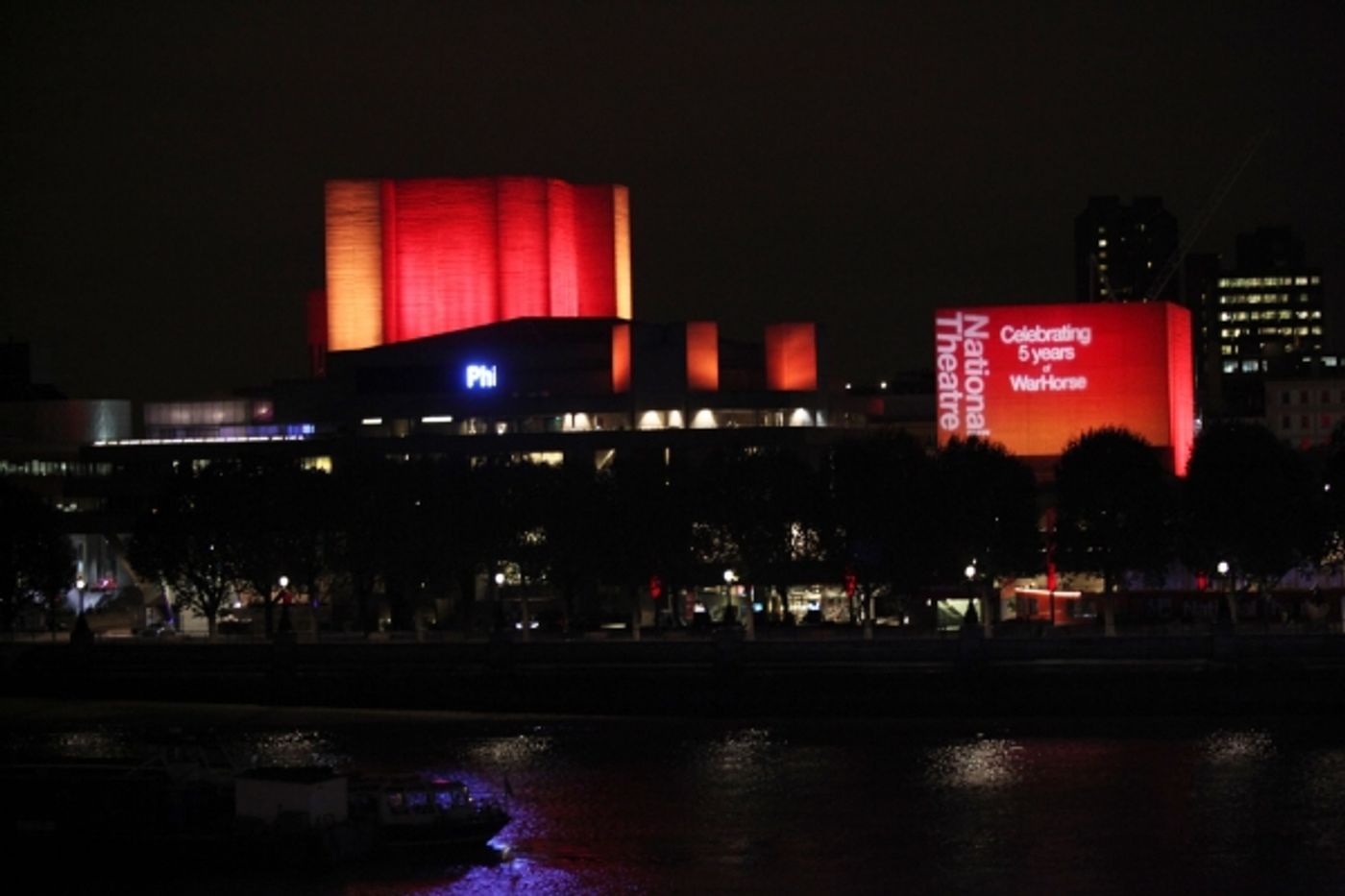 Photo Flash: WAR HORSE Celebrates 5 Years in London!  Image
