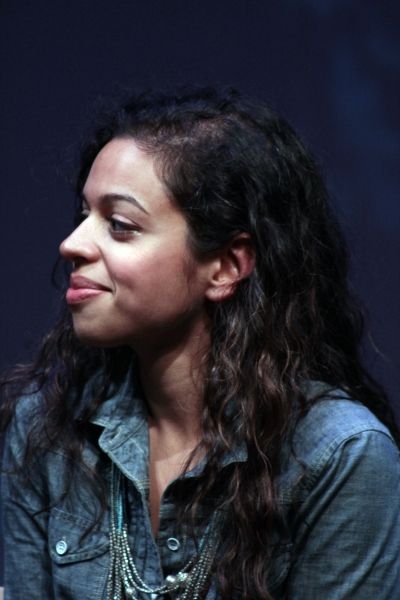 Sade Namei
 Photo